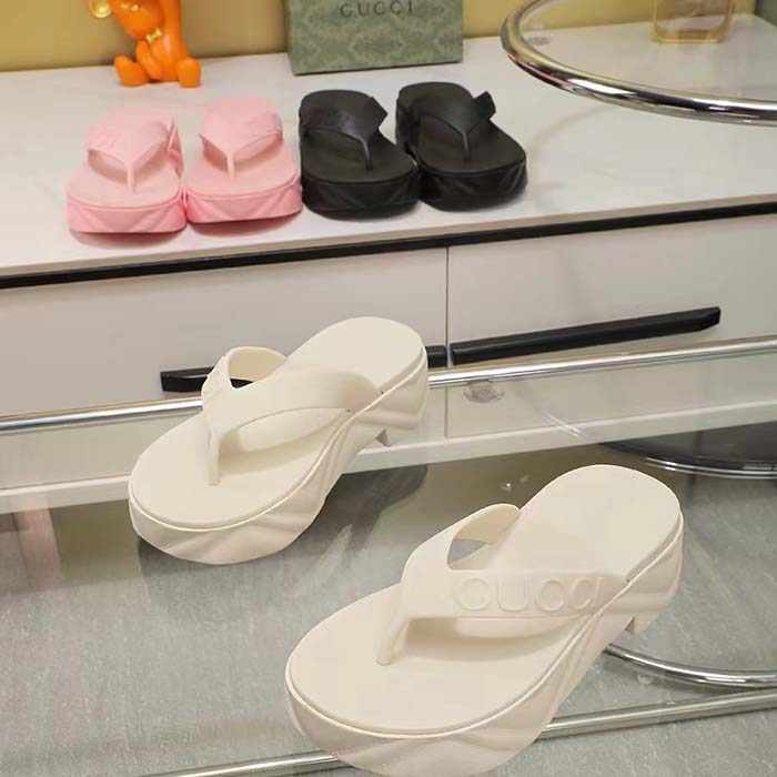 Gucci Women GG Thong Platform Slide Sandal White Rubber Mid 5 CM Heel (8)