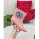 Gucci Women Interlocking G Ankle Boot Pink Shiny Rubber Matte Point Toe Low-Heel - Imagen 7