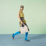 Gucci Women Petite GG Medium Tote Bag White Leather Double G Zip Closure - Imagen 11