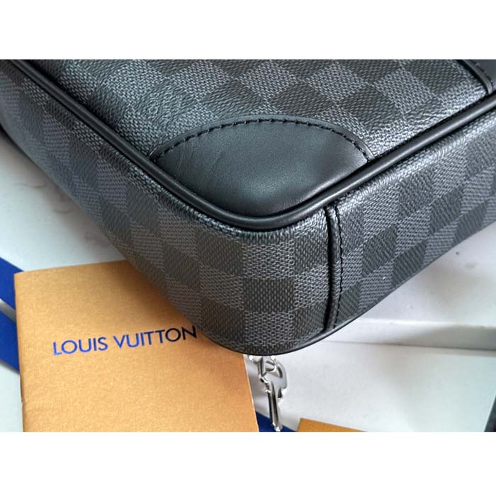 Louis Vuitton LV Uniisex Porte-Documents Voyage PM Damier Graphite Coated Canvas (9)