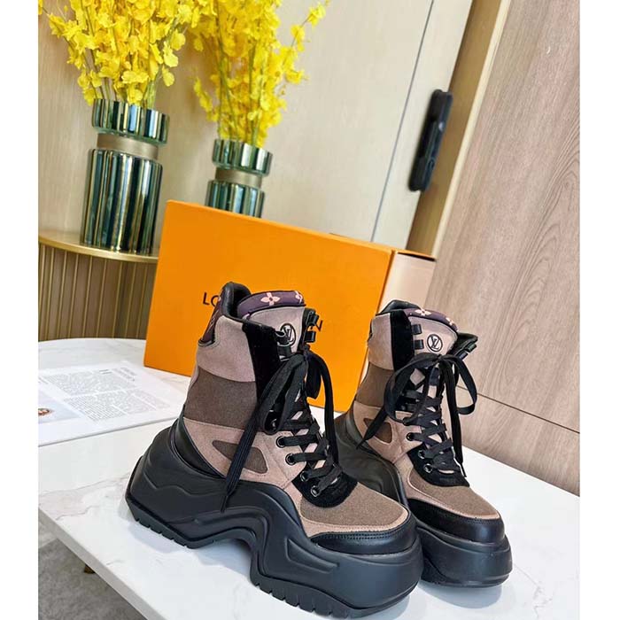 Louis Vuitton LV Unisex LV Archlight 2.0 Platform Ankle Boot Khaki Green Suede Calf Leather (6)