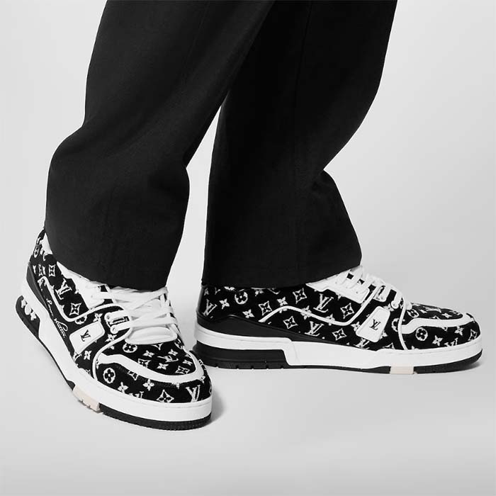 Louis Vuitton LV Unisex LV Trainer Sneaker Black Monogram Textile Rubber Outsole (1)
