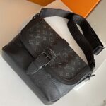 Louis Vuitton LV Unisex Saumur Messenger Monogram Eclipse Coated Canvas Black Leather - immagine 2
