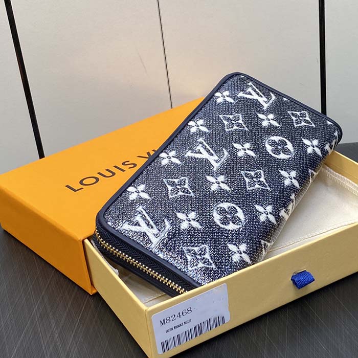 Louis Vuitton LV Unisex Zippy Wallet Blue Monogram Coated Canvas Cowhide Leather (2)
