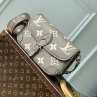 Louis Vuitton LV Women Diane Tourterelle Beige Cream Monogram Empreinte Embossed Cowhide Leather (1)