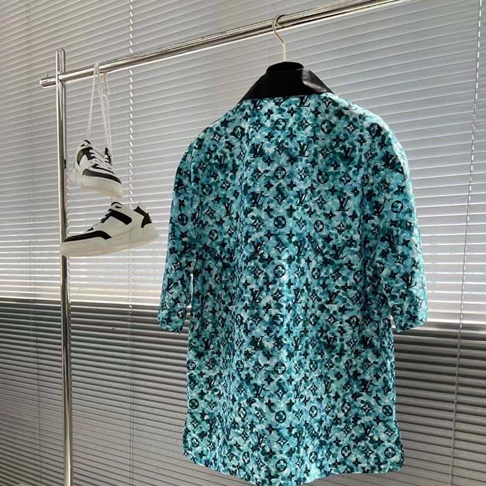 Louis Vuitton Men Monogram Crepe Short-Sleeved Shirt Relaxed Fit Blue Haze (9)