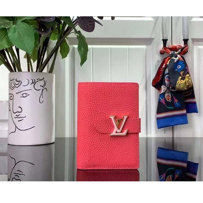Louis Vuitton Unisex LV Vertical Compact Wallet Dragon Fruit Pink Taurillon Leather (5)