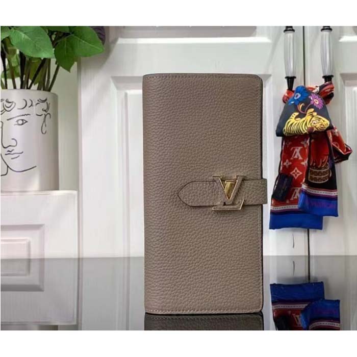 Louis Vuitton Unisex LV Vertical Wallet Beige Blue Taurillon Calf-Leather Sliding Capucines Closure (10)