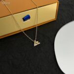 Louis Vuitton Unisex LV Volt One Pendant Yellow Gold 36 Diamonds 0.16 CT - Image 4