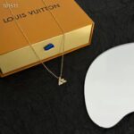 Louis Vuitton Unisex LV Volt One Pendant Yellow Gold 36 Diamonds 0.16 CT - Image 5
