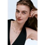 Louis Vuitton Women LV Idylle Blossom Pendant Pink Gold Diamonds 25 Diamonds - Bild 9