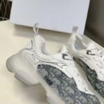 Dior CD Unisex Dior Vibe Sneaker Gray Dior Oblique Technical Fabric Transparent Rubber - Image 9