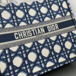 Dior Unisex CD Large Dior Book Tote Beige Blue Macrocannage Embroidery - Bild 5
