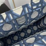Dior Unisex CD Large Dior Book Tote Beige Blue Macrocannage Embroidery - Bild 9