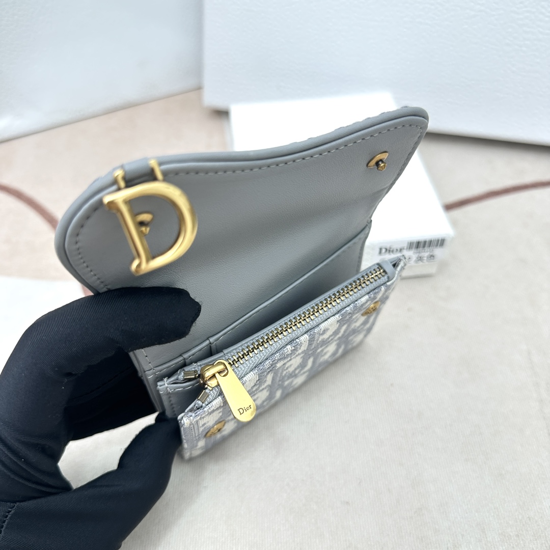 Dior Unisex CD Saddle Lotus wallet Gray Dior Oblique Jacquard (3)