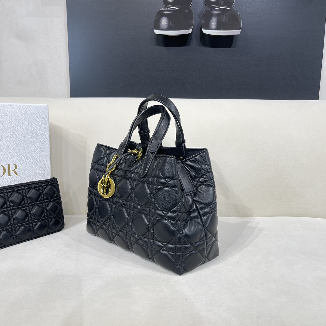 Dior Women CD Large Dior Toujours Bag Black Macrocannage Calfskin (4)