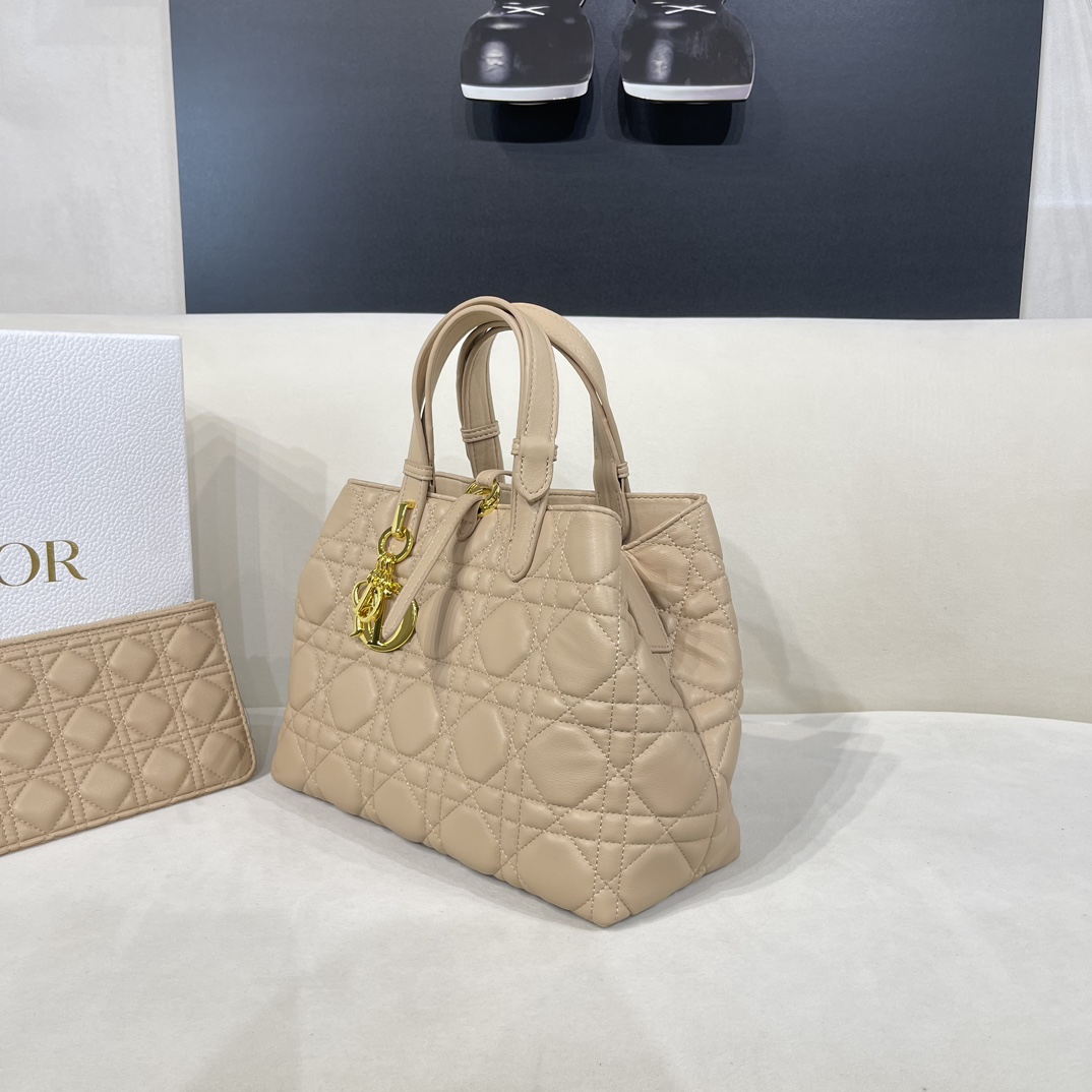 Dior Women CD Large Dior Toujours Bag Powder Beige Macrocannage Calfskin (3)