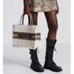 Dior Women CD Medium Book Tote Ice Cannage Shearling Christian Dior Paris Signature - immagine 13