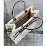 Dior Women CD Medium Book Tote Ice Cannage Shearling Christian Dior Paris Signature - immagine 6