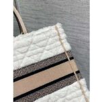 Dior Women CD Medium Book Tote Ice Cannage Shearling Christian Dior Paris Signature - immagine 9
