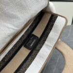 Dior Women CD Medium Lady D-Lite Bag Ice Cannage Shearling Interior Zip Large Patch Pocket – Image 8