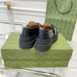 Gucci GG Women Gucci Loafer Black White Leather Scalloped Script Rubber Sole Mid-Heel - immagine 7