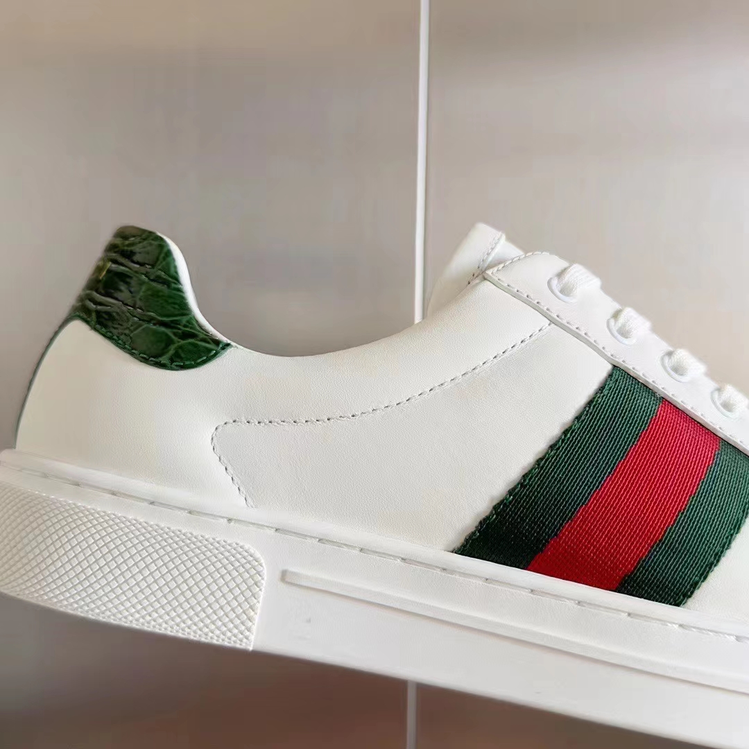 Gucci Unisex GG Ace Sneaker Web Blue White Leather Green Red Web Rubber Low Heel (11)