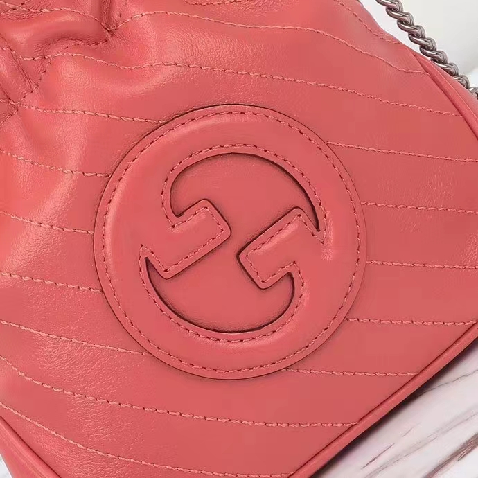 Gucci Unisex GG Blondie Mini Bucket Bag Pink Leather Round Interlocking G (10)