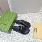 Gucci Unisex GG Horsebit Slipper Black Leather Gold-Toned Hardware Flat 2 CM Heel – Bild 4