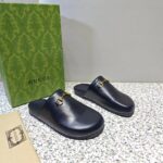 Gucci Unisex GG Horsebit Slipper Black Leather Gold-Toned Hardware Flat 2 CM Heel – Bild 2