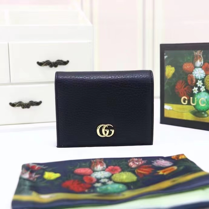 Gucci Unisex GG Leather Card Case Wallet Double G Snap Closure (8)