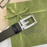 Gucci Unisex GG Reversible Belt Square G Buckle Black Leather Reverses Brown Leather - immagine 7