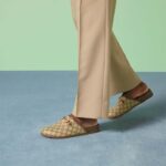 Gucci Unisex Horsebit Slipper Beige Ebony GG Supreme Leather Horsebit Flat 1 CM Heel – Bild 11