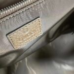 Gucci Unisex Large Duffle Bag Web Beige Ebony Soft GG Supreme Zip Closure – Image 10