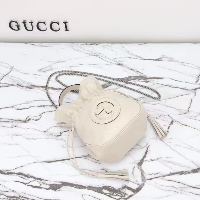 Gucci Women GG Blondie Mini Bucket Bag White Leather Round Interlocking G (12)