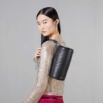 Gucci Women GG Blondie Mini Shoulder Bag Round Interlocking G Black Leather – Image 13