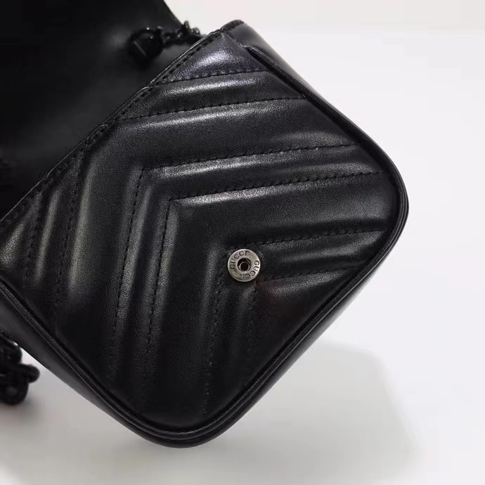 Gucci Women GG Marmont Matelassé Shoulder Bag Black Chevron Leather Double G (8)