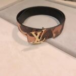 Louis Vuitton Unisex LV Initials 40 MM Reversible Belt Brown Leather Metal Buckle - immagine 2