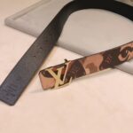 Louis Vuitton Unisex LV Initials 40 MM Reversible Belt Brown Leather Metal Buckle - immagine 3