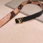 Louis Vuitton Unisex LV Initials 40 MM Reversible Belt Brown Leather Metal Buckle - immagine 6
