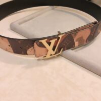 Louis Vuitton Unisex LV Initials 40 MM Reversible Belt Brown Leather Metal Buckle (7)