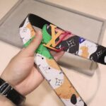 Louis Vuitton Unisex LV Initials 40 MM Reversible Belt Multicoloured Leather Metal Buckle - immagine 4