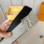 Louis Vuitton Unisex LV Initials 40 MM Reversible Belt Silver Taurillon Calf Leather - Bild 7