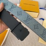 Louis Vuitton Unisex LV Shape MNG Climbing 40 MM Reversible Belt Grey Monogram Taurillon Leather – Image 7