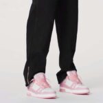 Louis Vuitton Unisex LV Trainer Sneaker Pink Mix Materials Rubber Initials Monogram Flowers - Bild 13