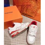 Louis Vuitton Unisex LV Trainer Sneaker Red Grained Calf Leather Rubber Initials - Imagen 3