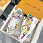 Louis Vuitton Unisex LV Trainer Sneaker White Printed Canvas Rubber Outsole Initials - Imagen 6