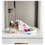 Louis Vuitton Unisex LV Trainer Sneaker White Printed Canvas Rubber Outsole Initials - Imagen 2
