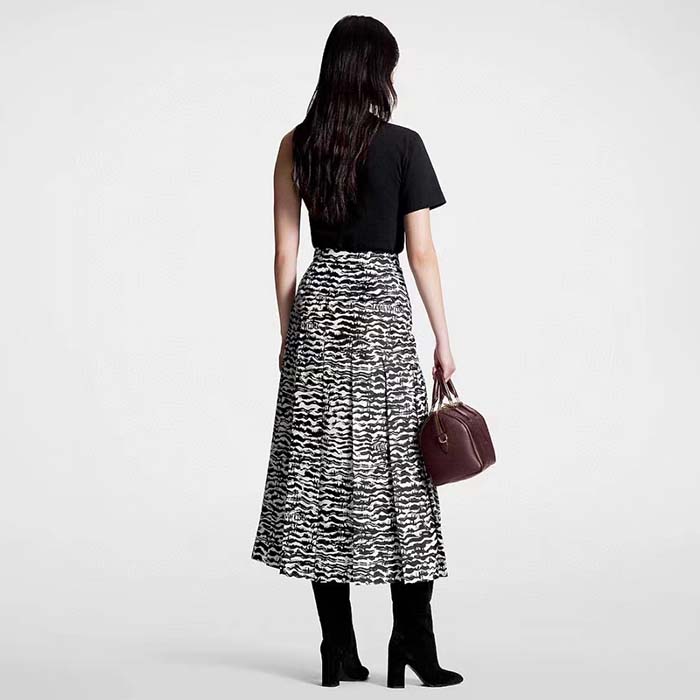 Louis Vuitton Women LV Ink Tiger Asymmetrical Pleat Midi Skirt Silk Black White Regular Fit (11)