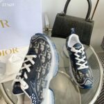 Dior CD Unisex Dior Vibe Sneaker Deep Blue Oblique Technical Fabric Transparent Rubber - Image 7